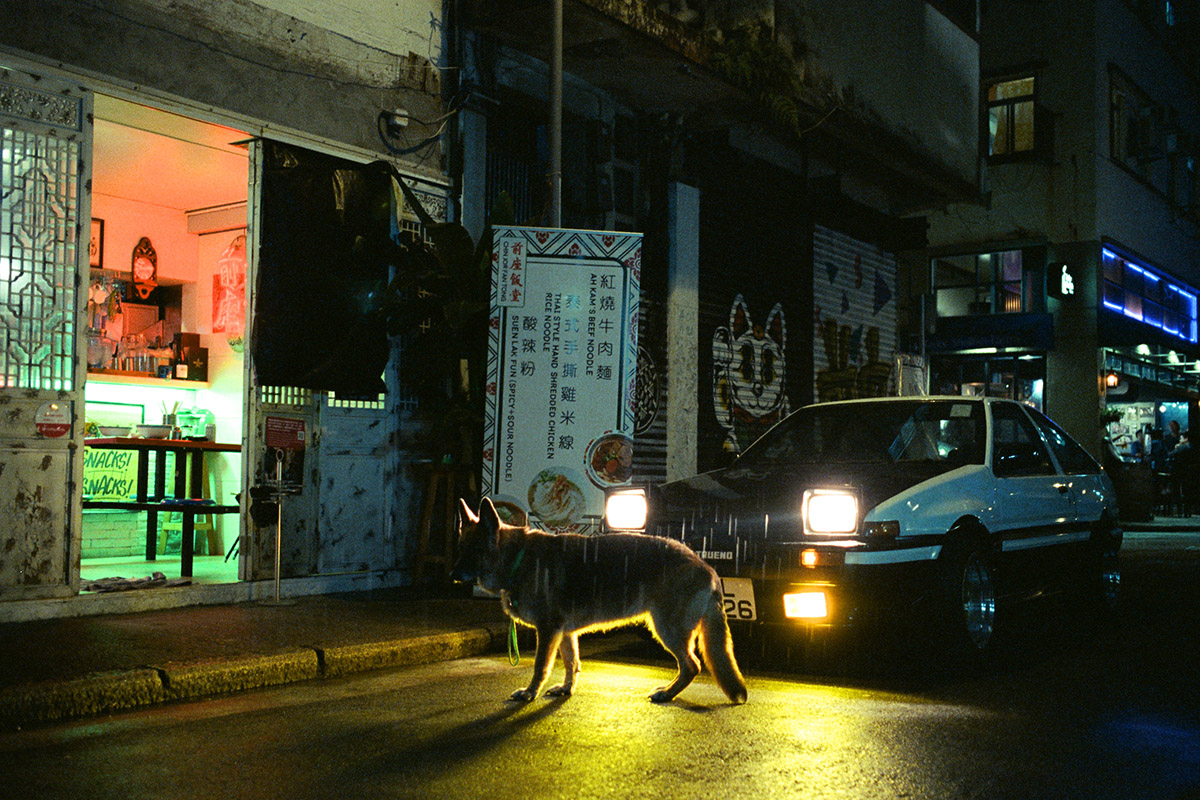 After Blue Hour toont het analoge, filmische werk van Eric Chan en Loes van Iperen.