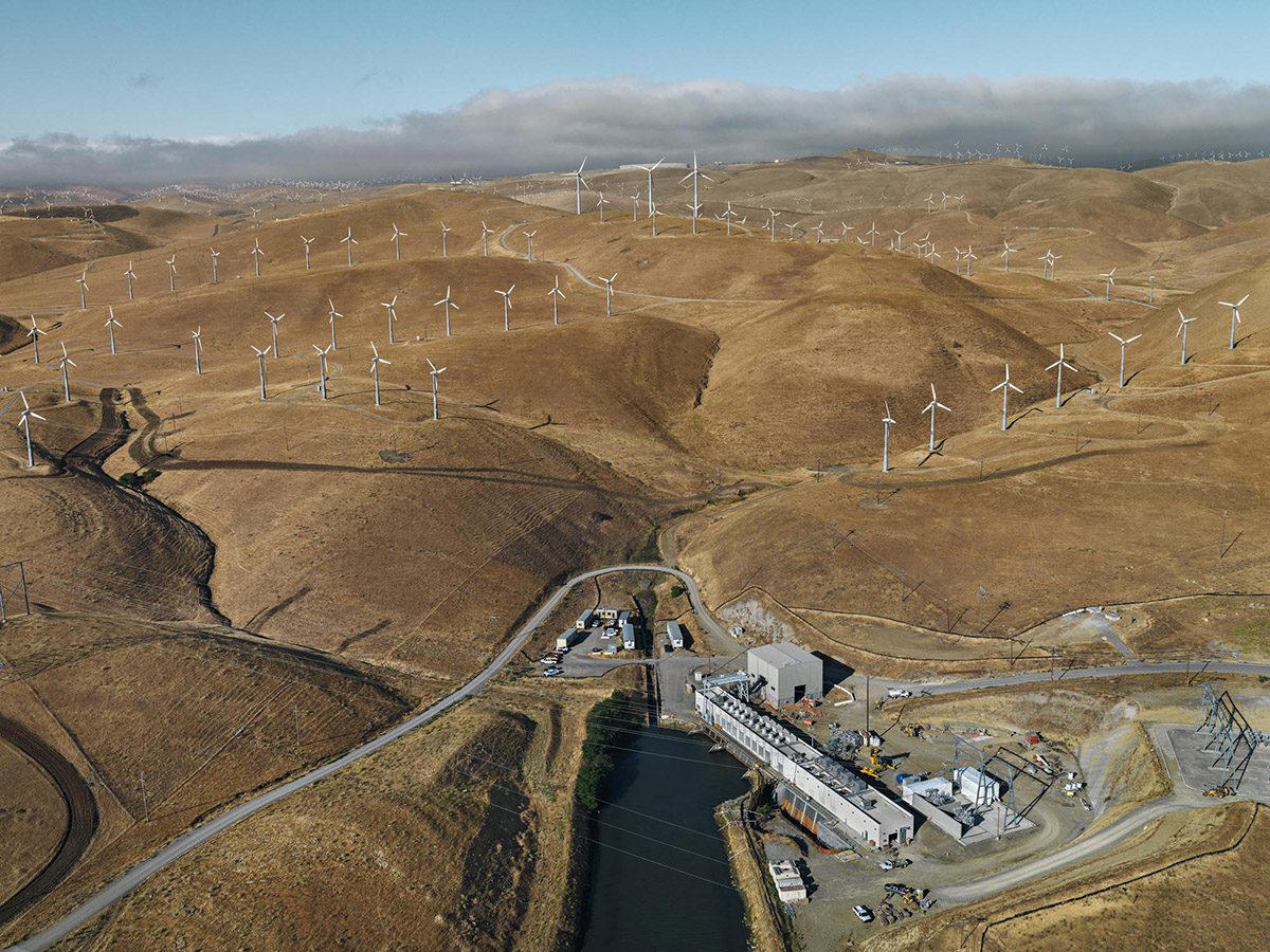 Edward Burtynsky, South Bay Pumping Plant #1, Near Livermore, California, USA, 2009, pigment inkjet print. Courtesy of the artist and Nicholas Metivier Gallery, Toronto