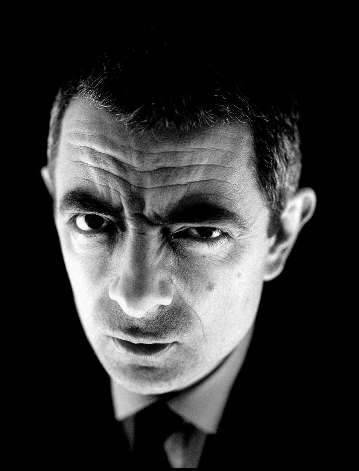 Corbino, Rowan Atkinson