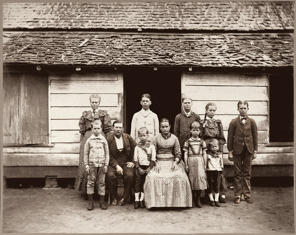 Ton Groot Haar, Familie Loor