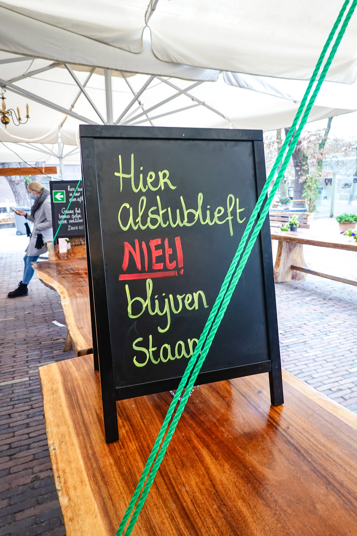 Doorlopen alstublieft