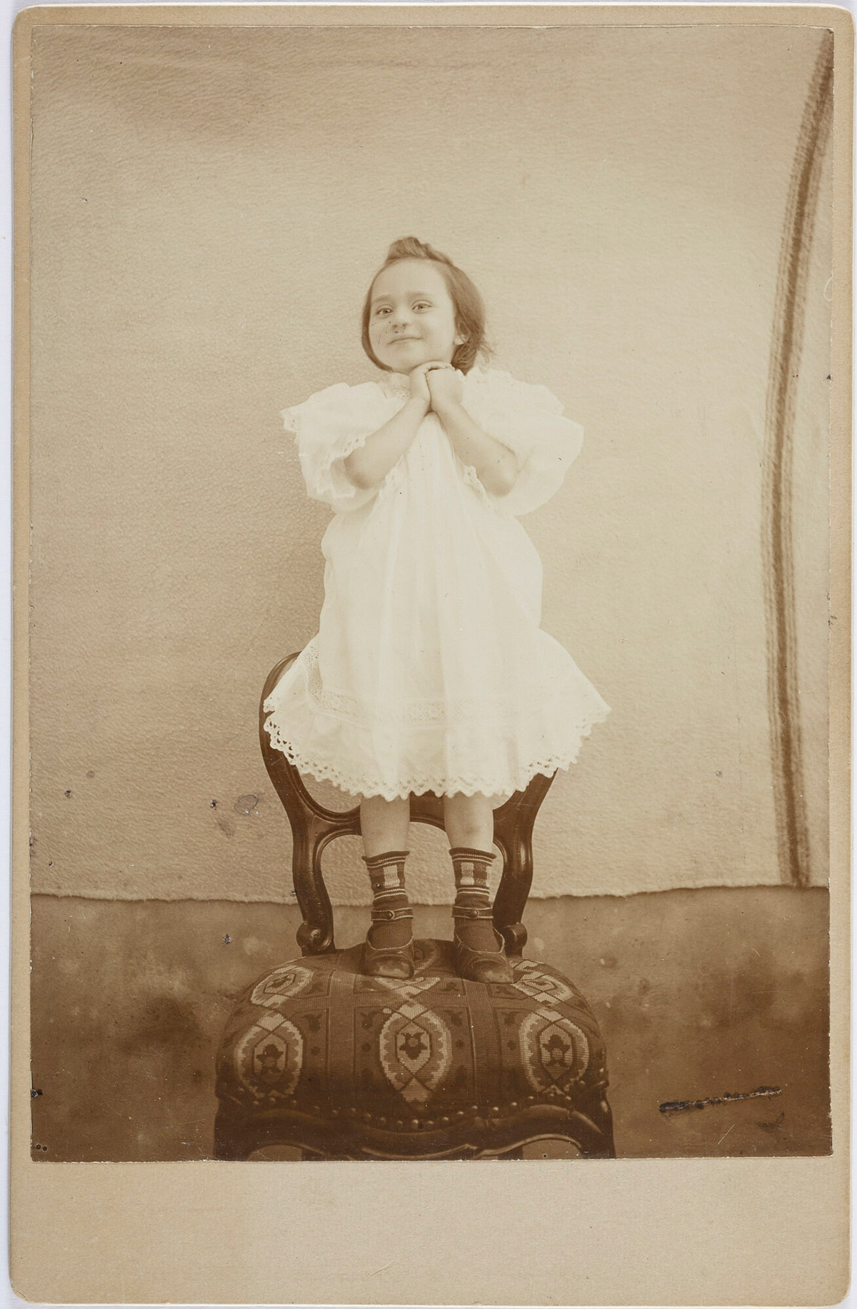 Early Gaze, Hannibal Books