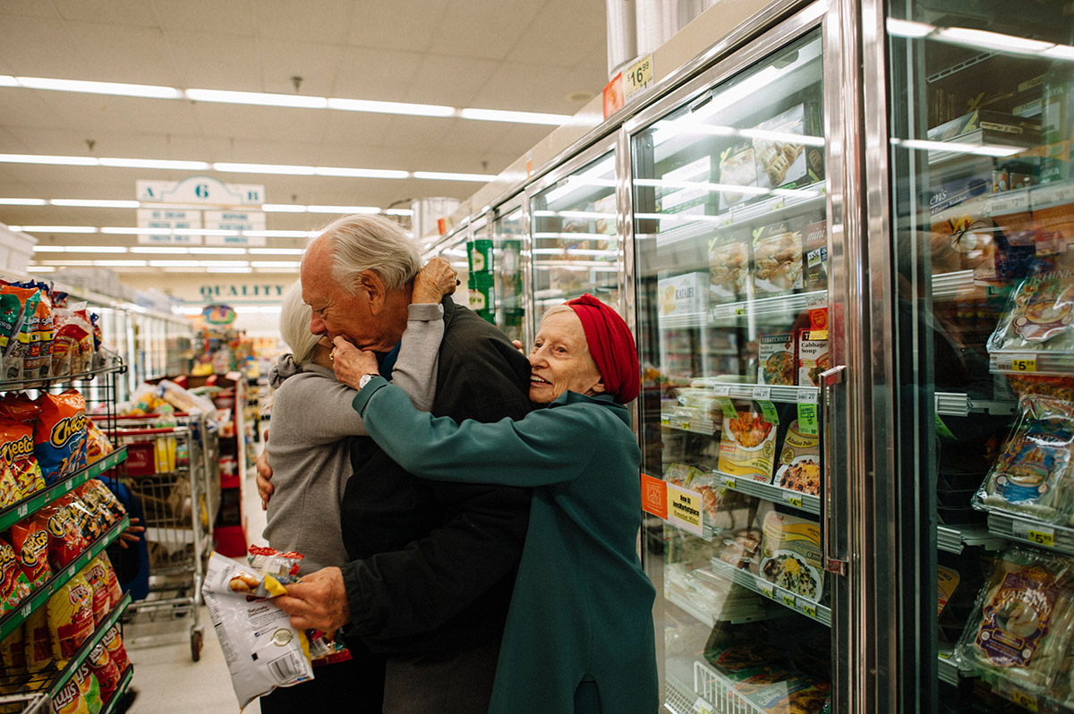 In een maatschappij die obsessief op zoek is naar de eeuwige jeugd, maakt museum van Bommel van Dam een tentoonstelling over ouderdom.