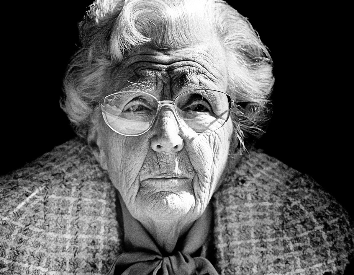 Vincent Mentzel, Juliana, 1992, Brilliant archival print, Fotomaat 33,5x26 Papiermaat: 42x30 cm