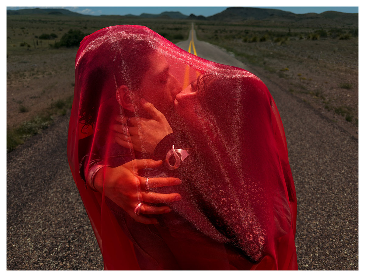 Een groot retrospectief van de veertigjarige carri&egrave;re van de Nederlandse fotografen Inez van Lamsweerde en Vinoodh Matadin.