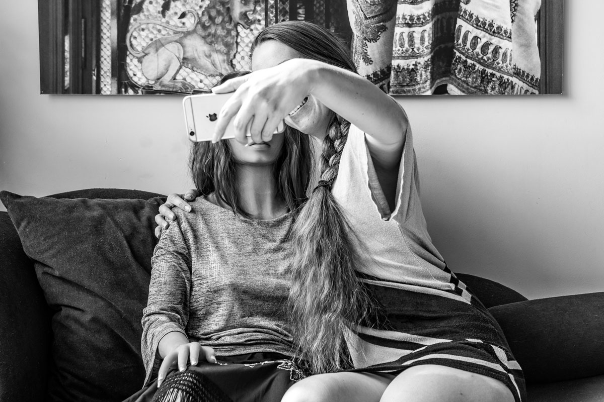 Living alone (together), 2020