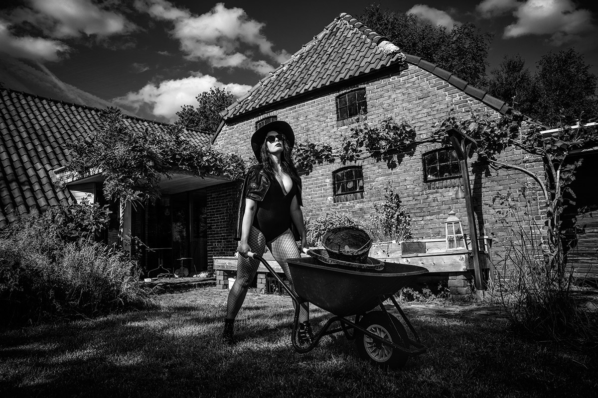 Henny B.Stern, Model en Portret