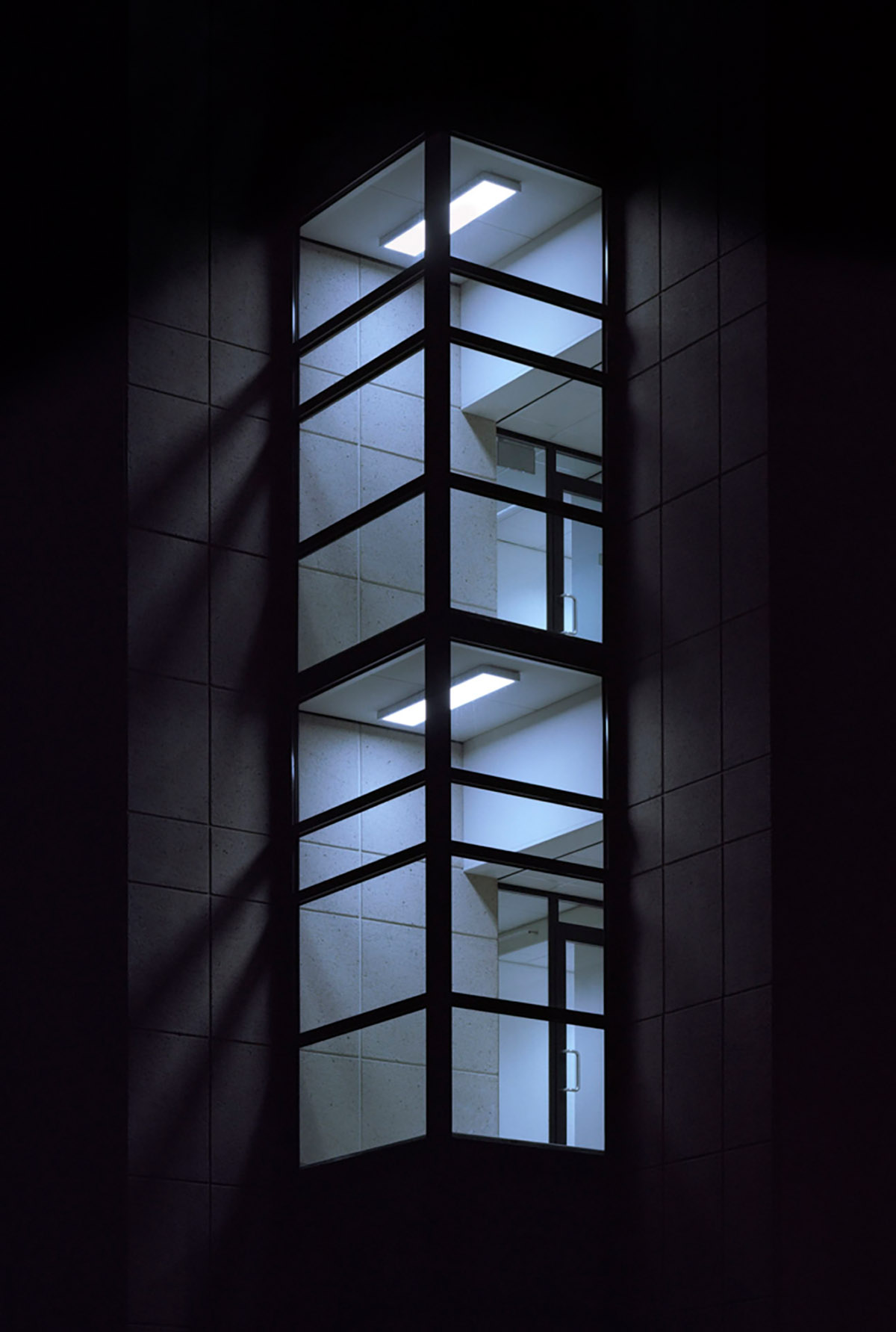 Satijn Panyigay, Nightcall, 2024