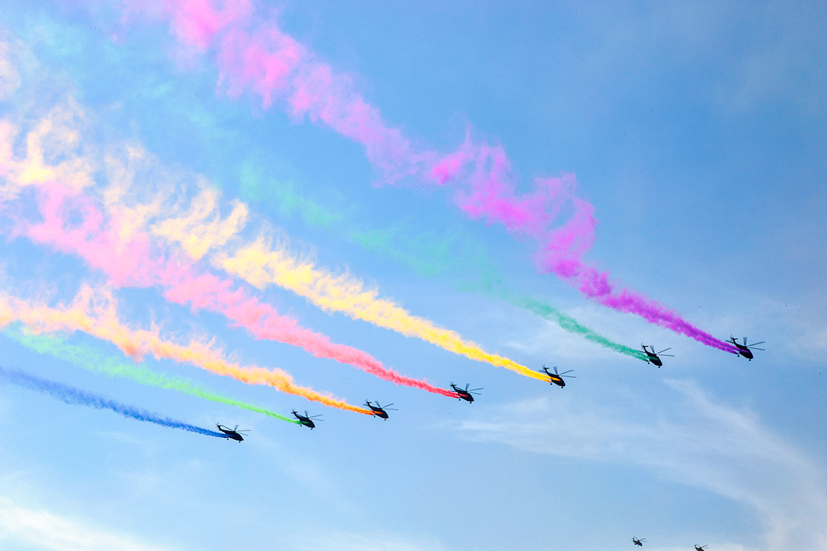 Ruben Lundgren, Beijing, 2015, Planes over Tiananmen Square in a grand parade to commemorate the 'victory over fascism' and the end of World War II, which began here with the Japanese occupation as early as 1937. During the war 14-20 million Chinese died. Only the Soviet Union had more casualties.