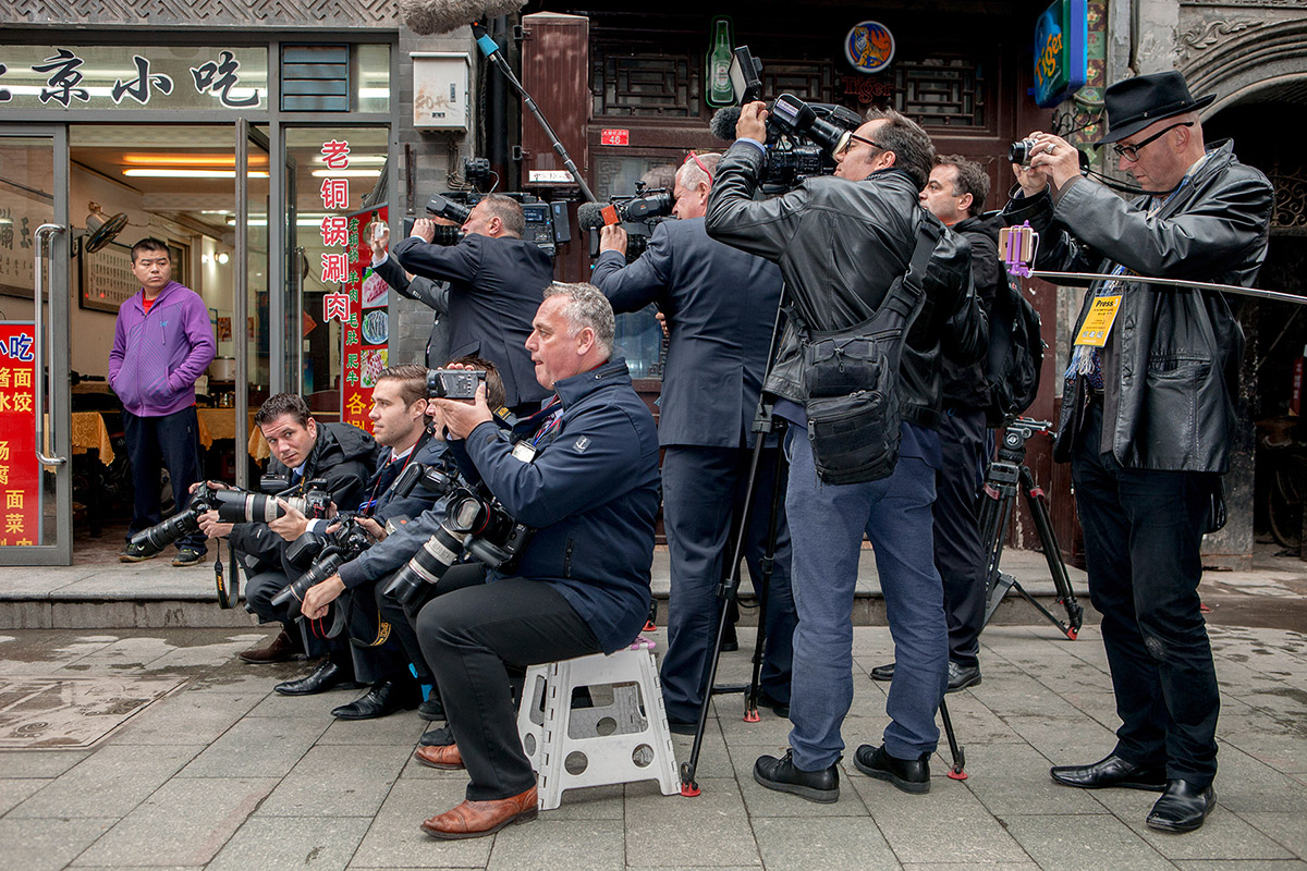 Ruben Lundgren, Beijing, 2015, Dutch press awaiting a visit by King Willem-Alexander to the Dashilan district. The king walks through this hutong, a traditional Chinese residential area, on the second day of the state visit to China.