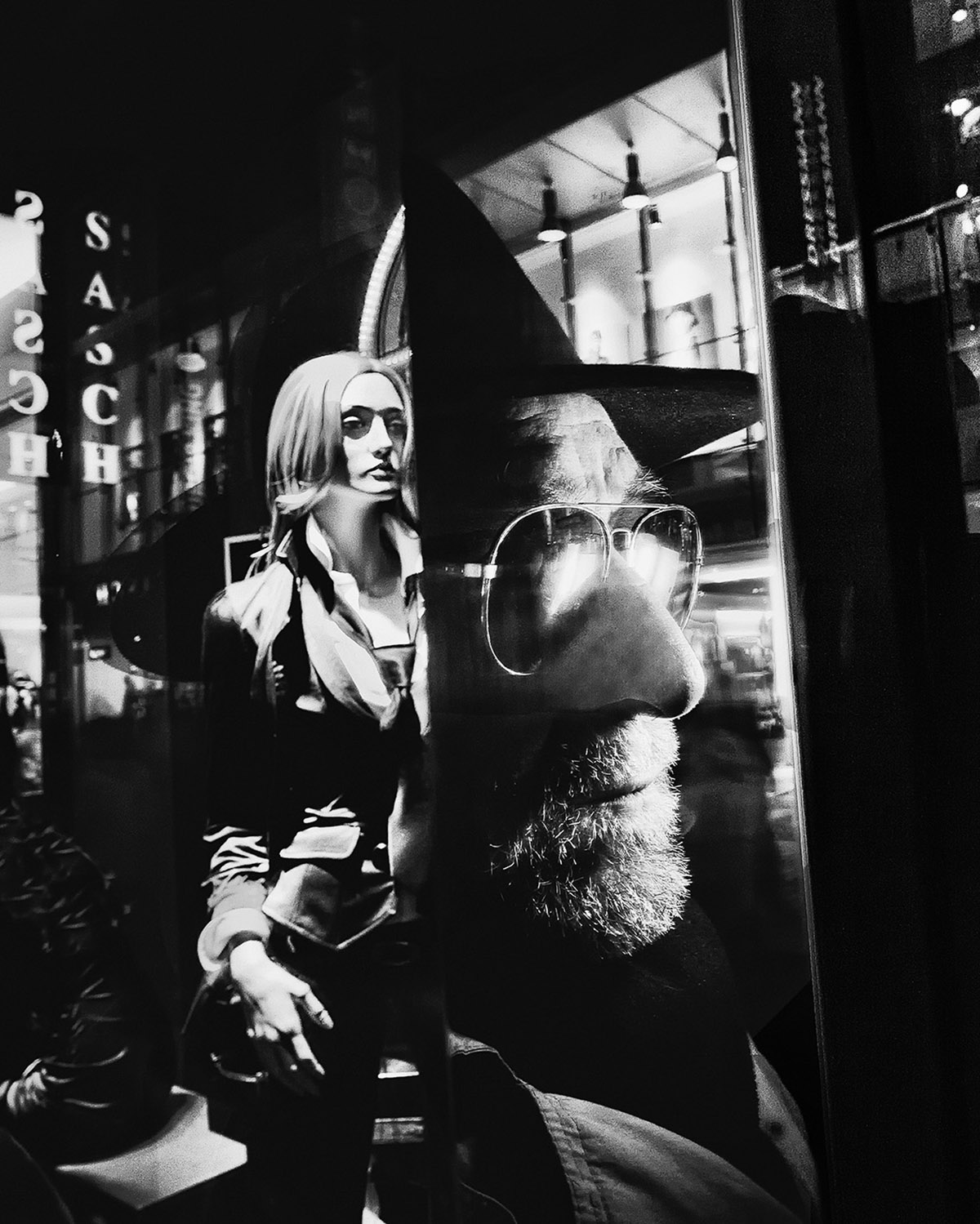 Het thema schemer is door de zes fotografen van het OFKC op uiteenlopende manieren uitgewerkt.