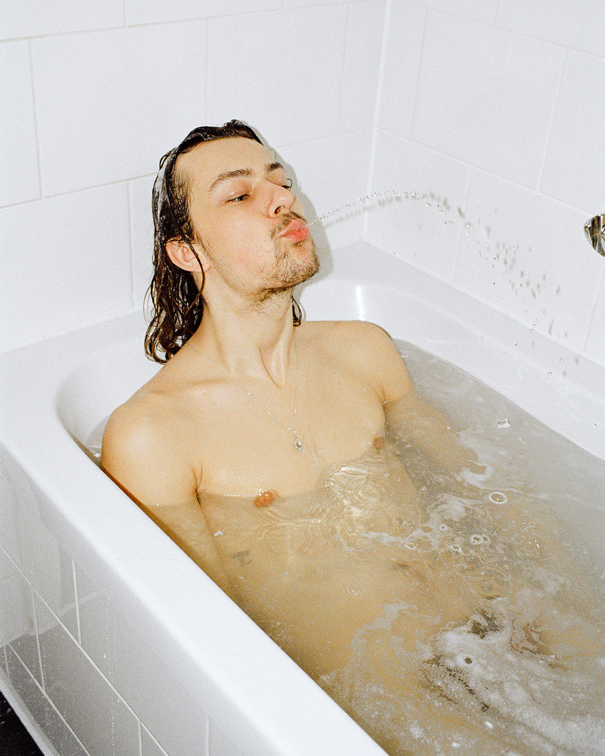 Marc Elisabeth, Vinny<br>Vinny: 'Als directeur van de Melkweg verkoop ik per direct het pand en ga ik voor altijd op vakantie.'