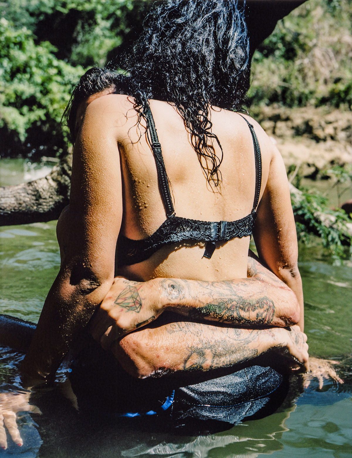 Vincent Delbrouck, Gabriela and Dayron at the River from the series La Vibora - Champú (Cuba, 2018)