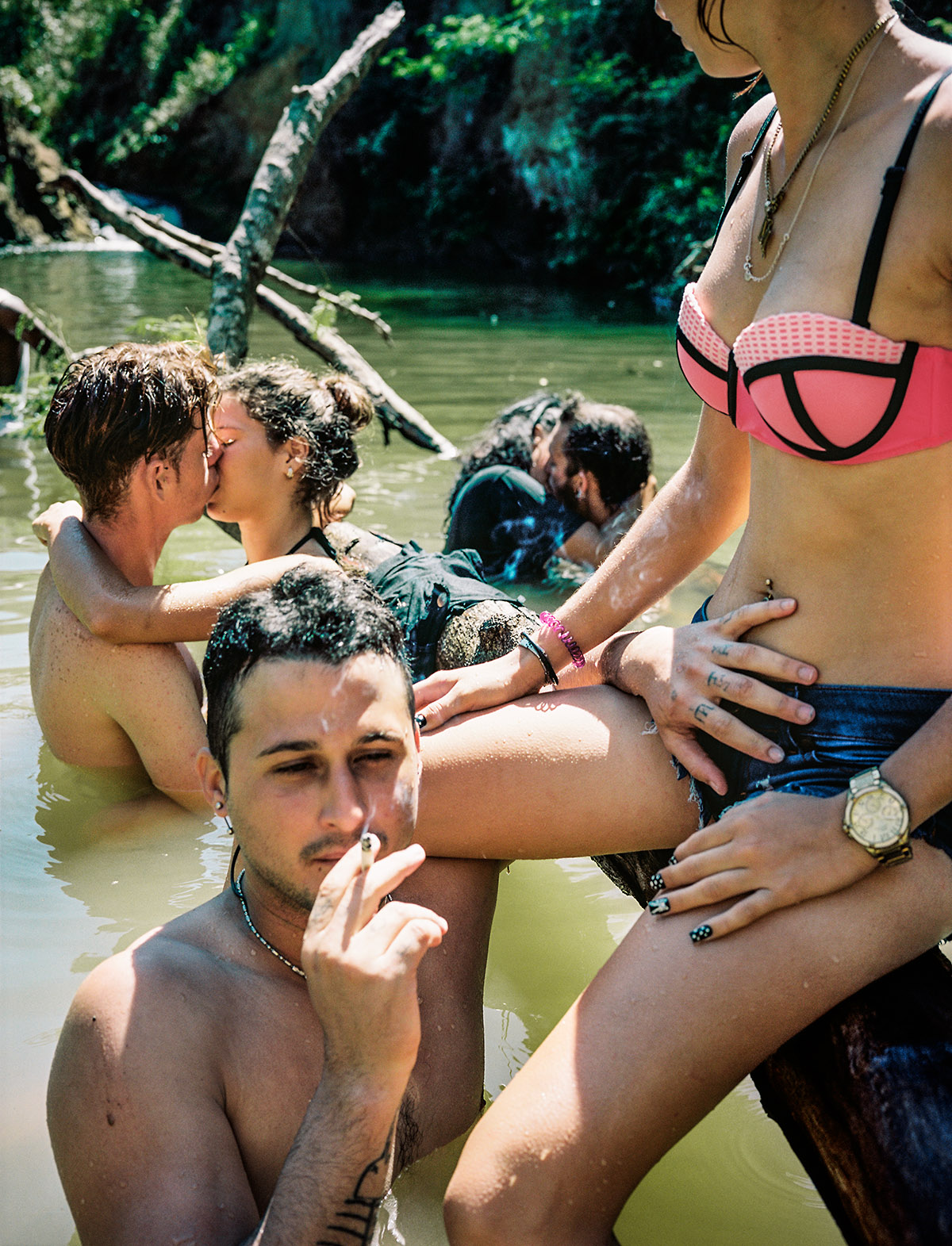 Vincent Delbrouck, At the River from the series La Vibora - Champú (Cuba, 2018)