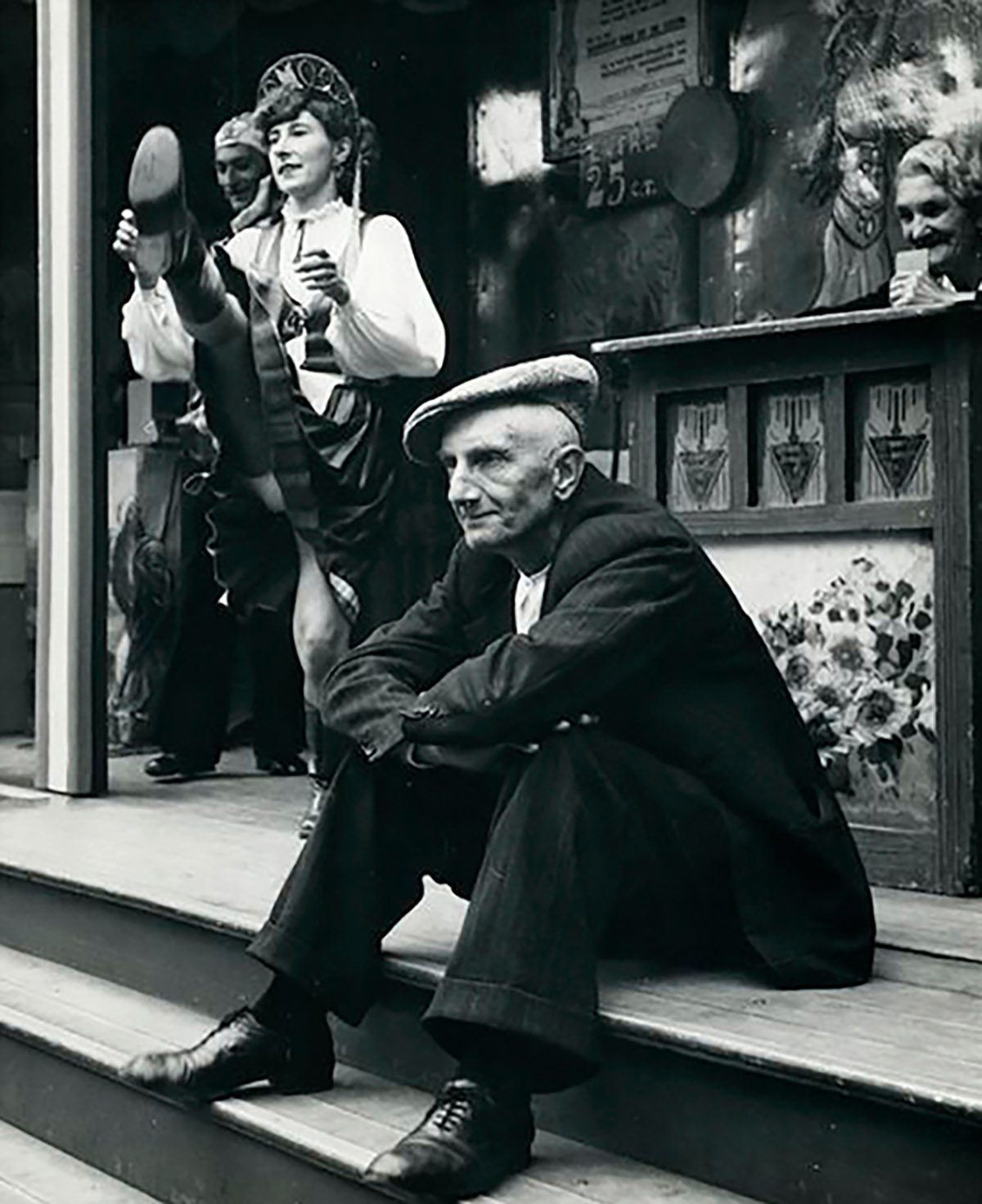 Kees Scherer, Schotse danseres, Londen