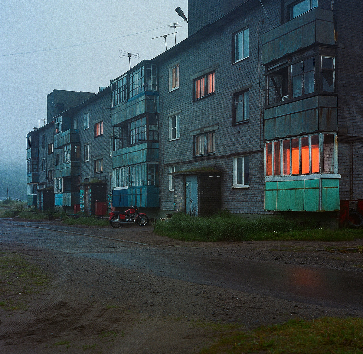 In the Darkness of Aurora