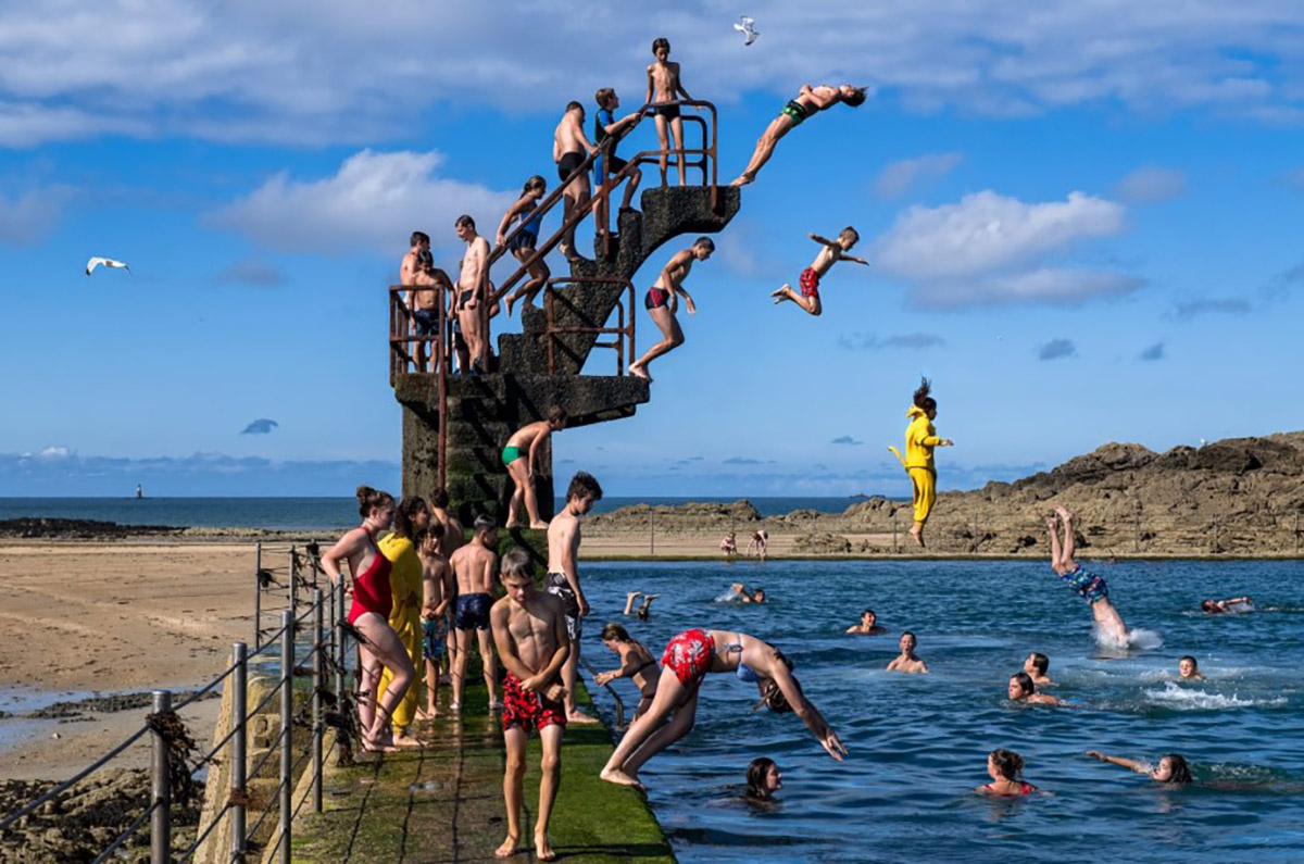 Joost Wensveen, Crowded at Sea, fotografie, 60 x 90 cm