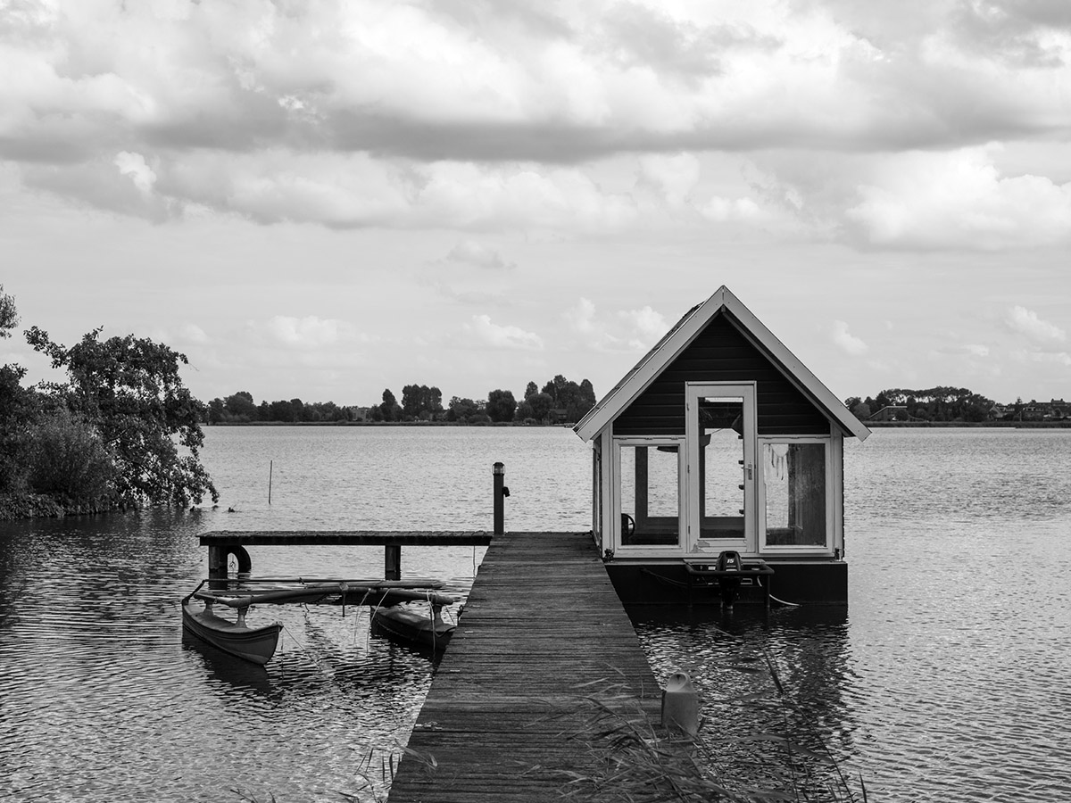 Robin de Puy, Little House on the Lake, courtesy The Ravestijn Gallery