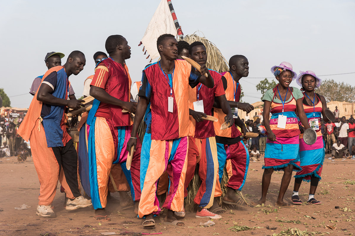 Ronnie Dankelman, Dansen tijdens het culturele festival Festima in Burkina Faso